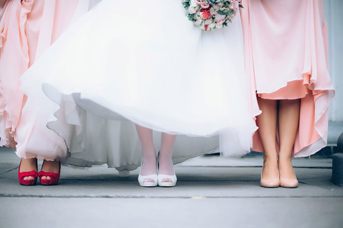 Czy prosta sukienka na wesele to dobry pomysł?